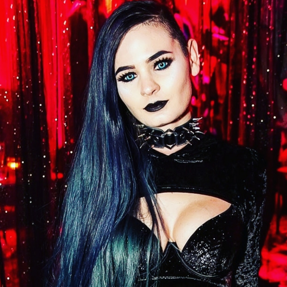 Meet your Posher, Corrin